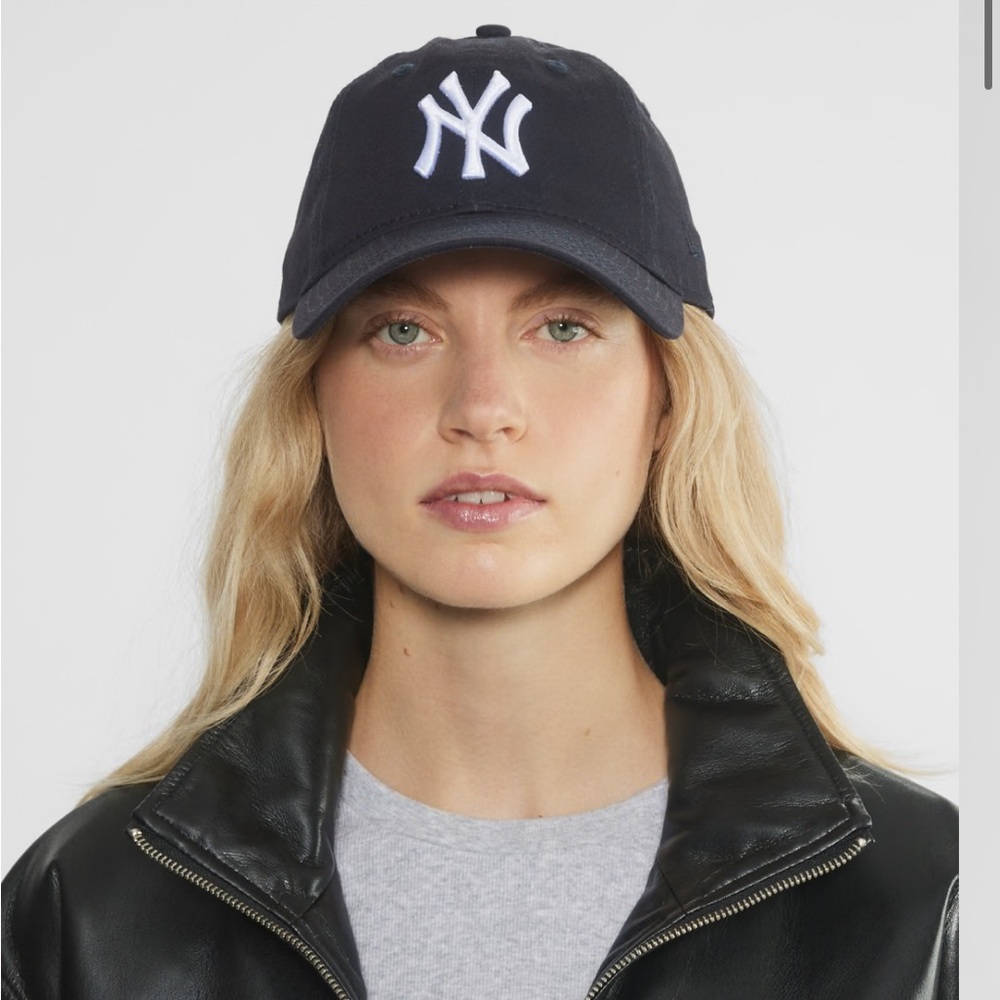 New Era x Aritzia New York Yankees 9TWENTY Hat, Women’s-fit, baseball cap